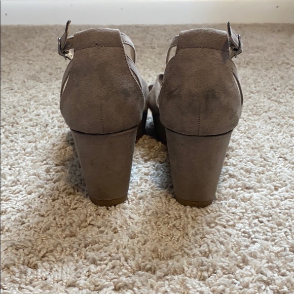 Tan wedges - Picture 3 of 3